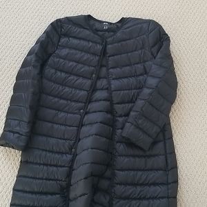 Black 3/4 down jacket
